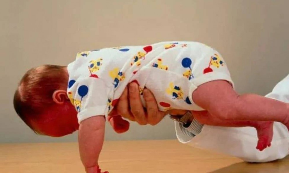 Gevşek Bebek (Hipotonik Bebek)